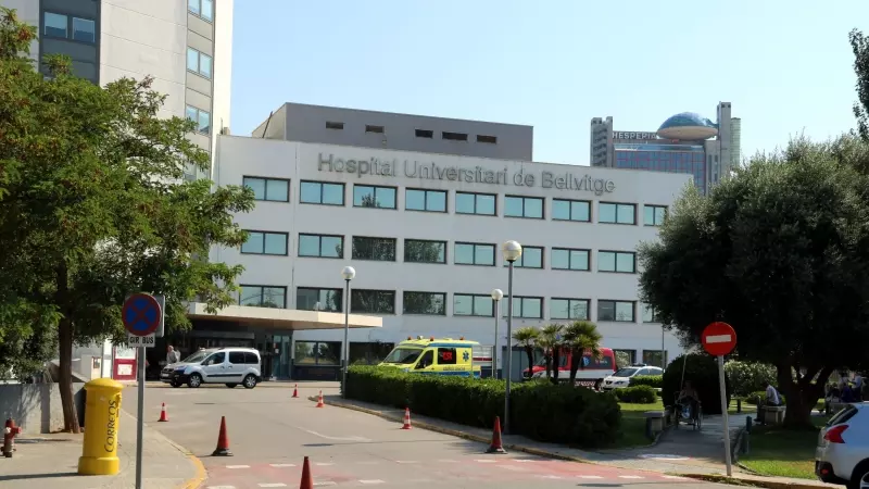 Entrada principal de l'Hospital de Bellvitge, en una imatge d'arxiu