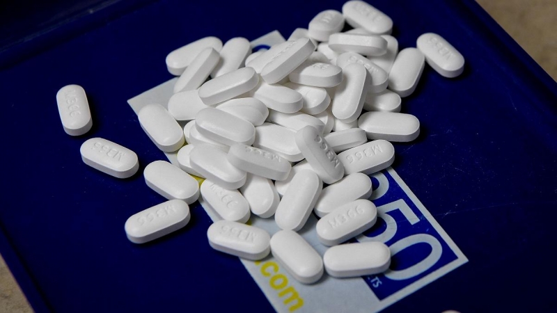 Pastillas de hidrocodona a base de opioides en una farmacia en Ohio.