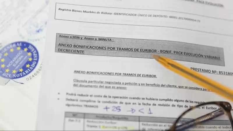 Documentación para la firma de una hipoteca. E.P./Eduardo Parra