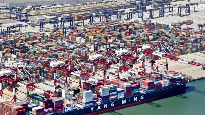 Una imagen aérea de la terminal de contenedores del Port de Barcelona.