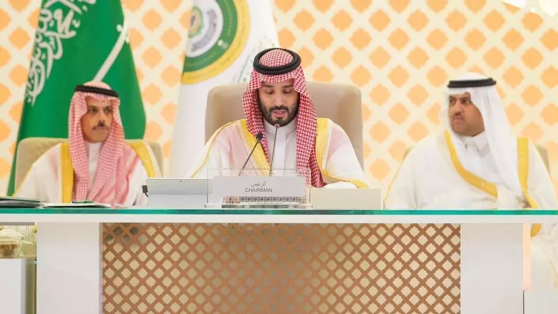El príncipe heredero saudita Mohammed bin Salman preside la 32.ª Cumbre de la Liga Árabe en Jeddah