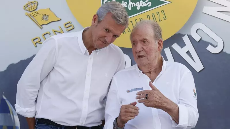3/10/23 El Rey Juan Carlos junto al presidente de la Xunta de Galicia Alfonso Rueda, el pasado domingo en Sanxenxo.