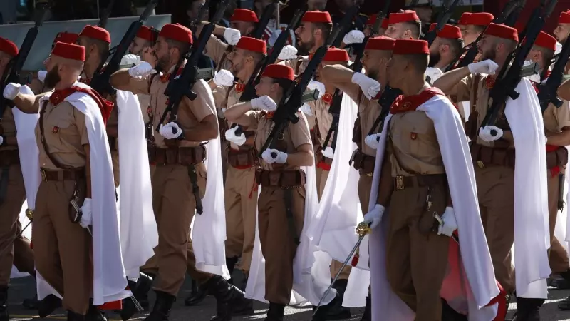 Los Grupos de Regulares de Melilla desfilan en el desfile del Día de la Fiesta Nacional en Madrid. EFE/ Chema Moya