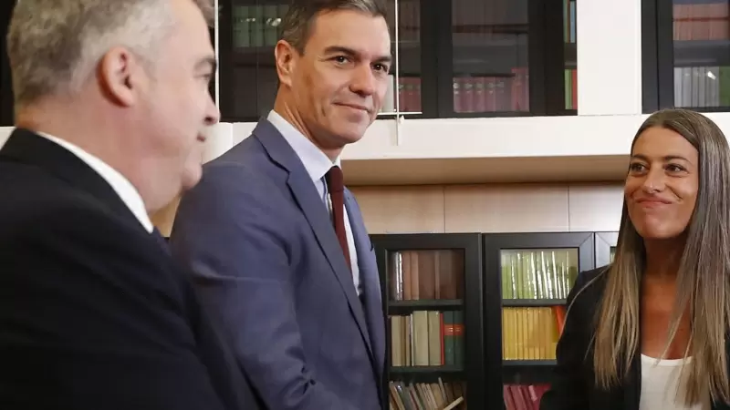 El secretario general del PSOE y presidente del Gobierno en funciones, Pedro Sánchez, se reúne con la portavoz de Junts per Catalunya (JxCat) en el Congreso, Míriam Nogueras