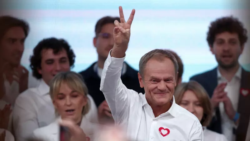 Donald Tusk, líder del mayor partido opositor, la Coalición Cívica (KO), después de que se anuncien los resultados de la encuesta a pie de urna en Varsovia, Polonia , el 15 de octubre de 2023