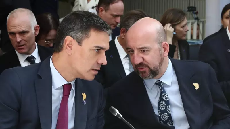 El presidente del Gobierno en funciones, Pedro Sánchez, durante la Cumbre del Proceso de Berlín, junto al presidente del Consejo Europeo, Charles Michel.