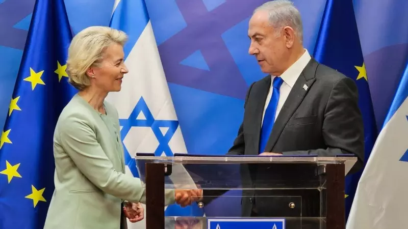 Ursula von der Leyen con Benjamin Netanyahu en su visita a Tel Aviv, a 13 de octubre de 2023.
