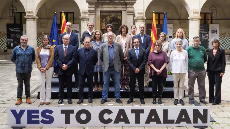 Òmnium, universitats, sindicats i patronals envien una carta conjunta als estats de la UE per l’oficialitat del català