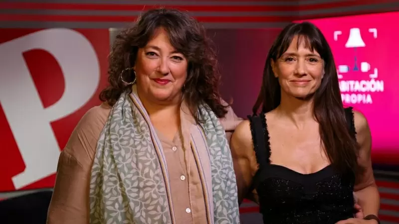 La directora de Público, Virginia Pérez Alonso, junto a la actriz y directora de cine, María Botto. — Jaime García-Morato