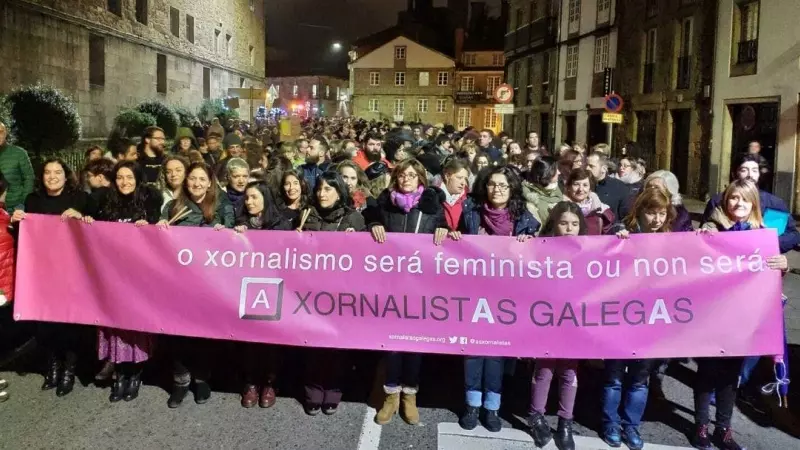 22/11/23 Imagen de archivo de las periodistas de Xornalistas Galegas en una manifestación del 8M de 2019.