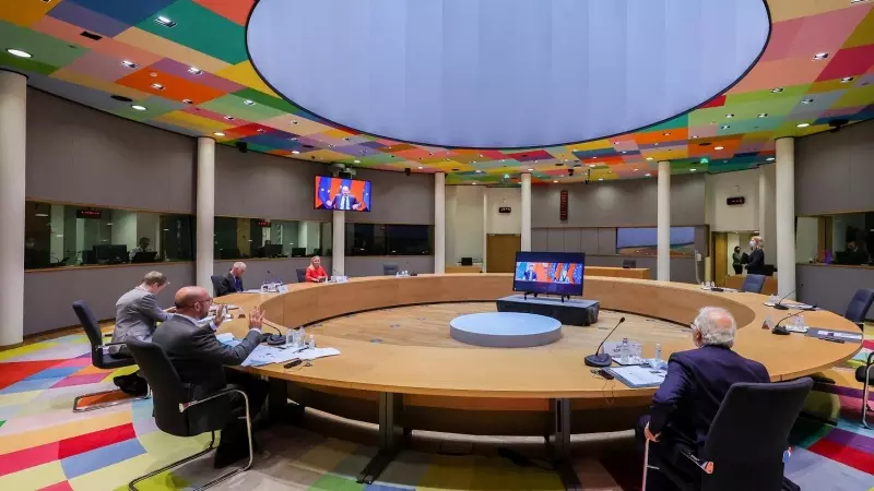Reunión virtual entre la UE y China en Bruselas, a 6 de diciembre de 2023.