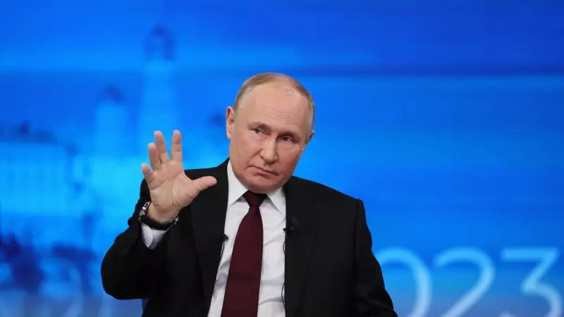 El presidente de Rusia, Vladimir Putin, responde a las preguntas durante la conferencia de prensa anual en Moscú este 14 de diciembre de 2023.