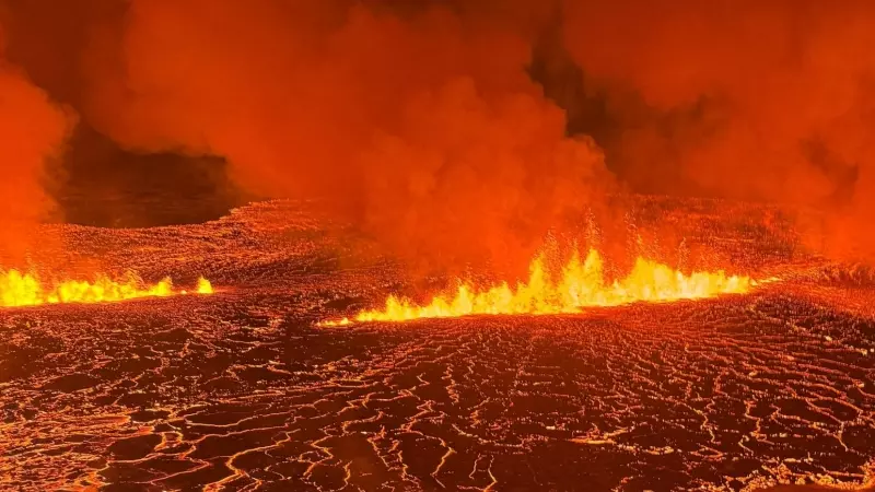 Más imágenes del volcán en Islandia.