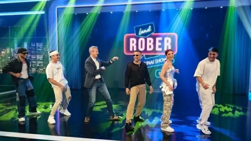 20/12/23 Alfonso Rueda, bailando con El Combo Dominicano en el programa 'Land Rober' de la TVG