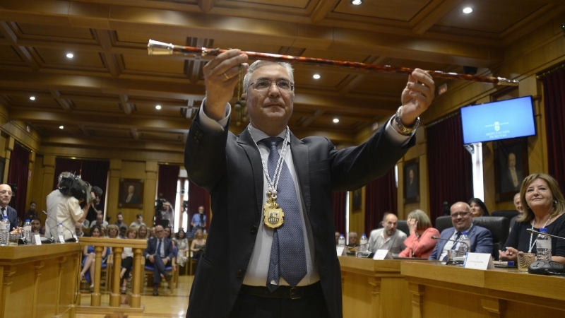 20/12/23 El nuevo presidente de la Deputación de Ourense, Luis Menor, en su toma de posesión de su cargo el pasado 17 de julio de 2023.