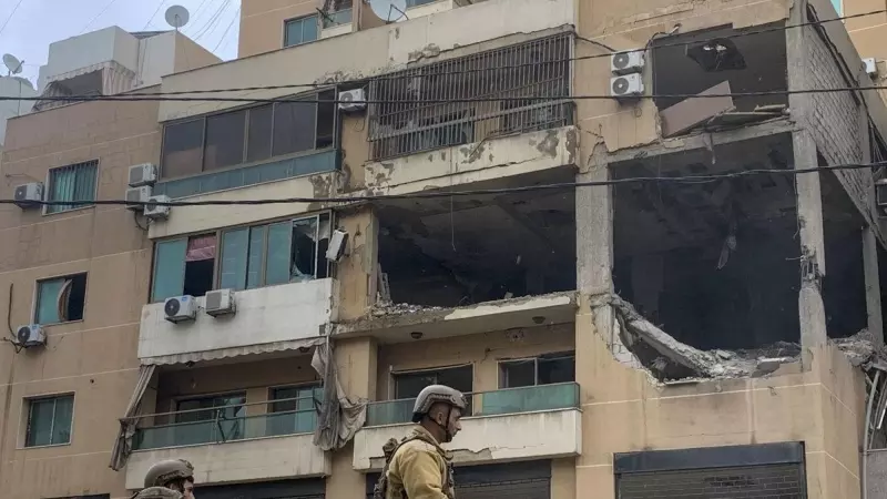 Vista del edificio bombardeado el 2 de enero por un dron israelí en los suburbios meridionales de Beirut, donde murieron siete personas, entre ellas el número dos del movimiento islamista palestino Hamás, Saleh al Arouri.