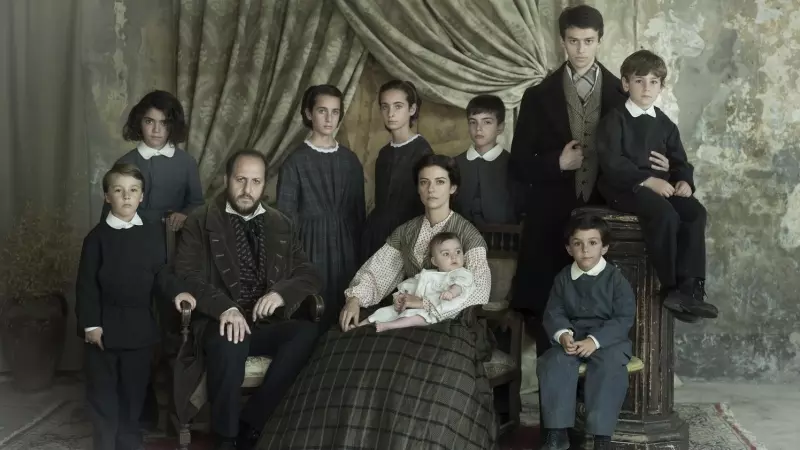 09/01/24 - Una imagen de la familia Mortara en esta ficción (Vértigo Films)