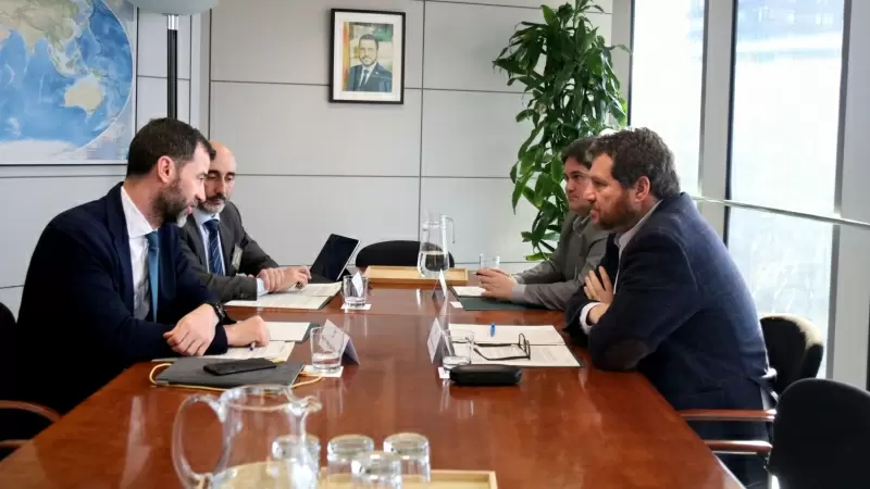 Un instant de la primera reunió entre els alts càrrecs del Ministeri de Transports i Mobilitat Sostenible i de la Generalitat