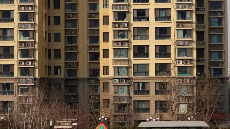 Bloque de viviendas en Pekín promovido por el gigante inmobiliario Evergrande. REUTERS/Florence Lo