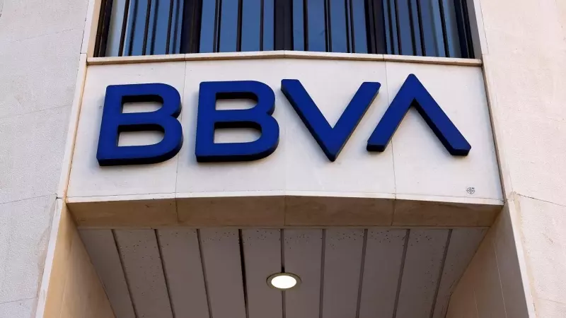 El logo de BBVA en una sucursal en Málaga. REUTERS/Jon Nazca