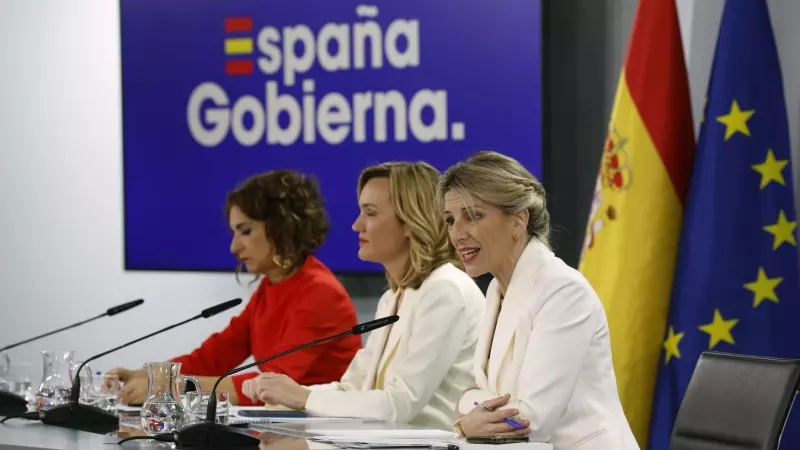 6/2/24 - Las ministras María Jesús Montero, Pilar Alegría y Yolanda Díaz ofrecen una rueda de prensa después de la reunión del Consejo de Ministros este martes en Madrid.