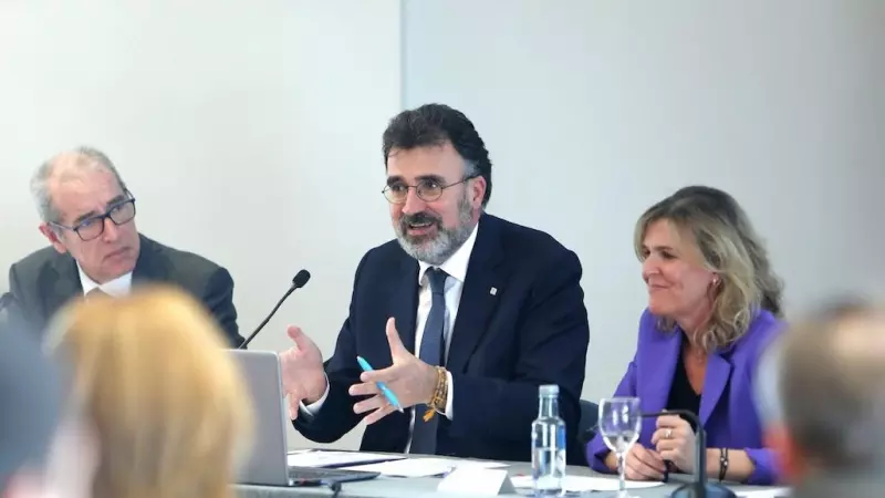 José Alberto Carbonell, director general, Lluís Salvadó, president, i Miriam Alaminos, responsable econòmico-financera, del Port de Barcelona, durant la presentació de resultats de l'any 2023
