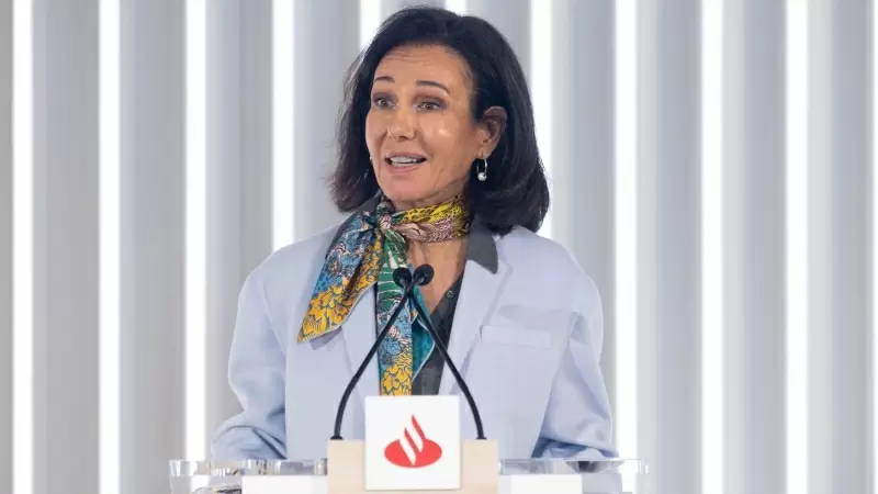 La presidenta del Banco Santander, Ana Botín, en la presentación de los resultados de la entidad en 2023. E.P./Eduardo Parra