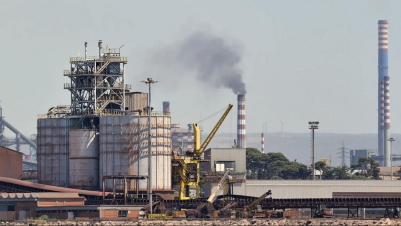 Italia nacionaliza su siderurgia tras la salida de ArcelorMittal