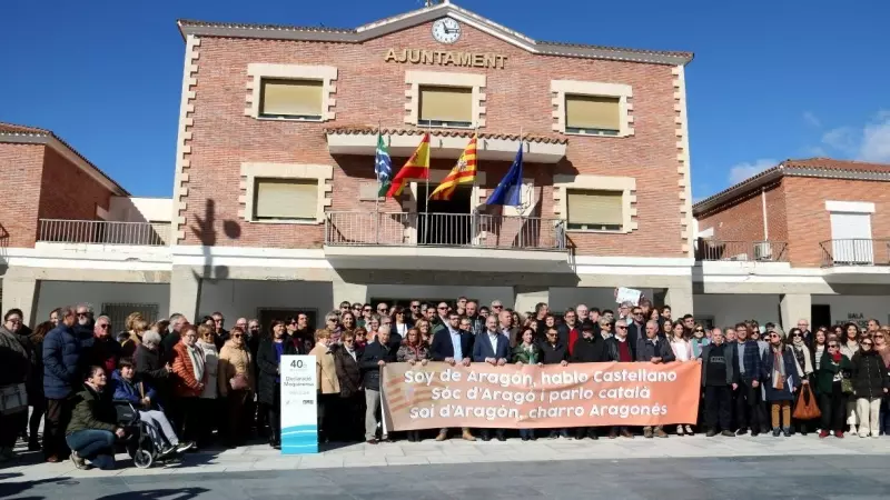 24/02/2024 - Concentració a Mequinensa en defensa del català i l'aragonès.