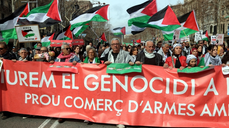 Manifestació a Barcelona per denunciar el 'genocidi' a Palestina.