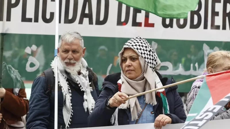 Manifestación convocada por la Red Solidaria Contra la Ocupación de Palestina (RESCOP) este domingo en Madrid. EFE/Fernando Alvarado