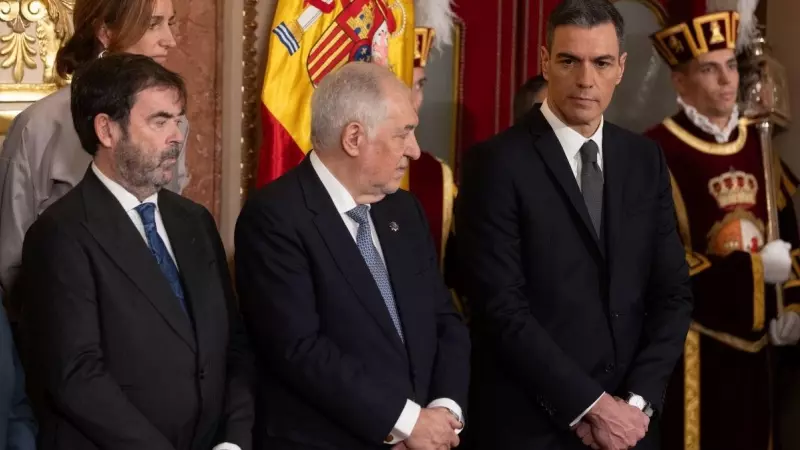 El presidente interino del CGPJ, Vicente Guilarte; el presidente del TS, Cándido Conde-Pumpido, y el presidente del Gobierno, Pedro Sánchez, a 6 de diciembre de 2023, en Madrid.