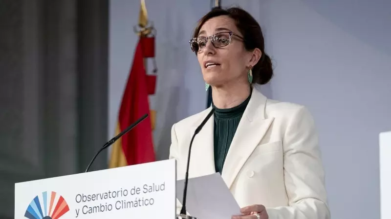 La ministra de Sanidad, Mónica García, durante la presentación del Observatorio de Salud y Cambio Climático (OSCC), en el salón de actos Ernest Lluch del Instituto de Salud Carlos III, a 22 de febrero de 2024, en Madrid (España).