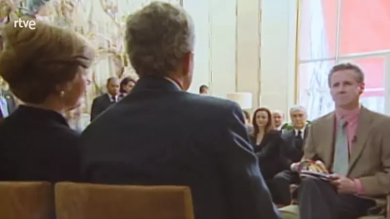 La radiotelevisión pública estrena una entrevista inédita con George Bush en el 20 aniversario de los atentados del 11-M.