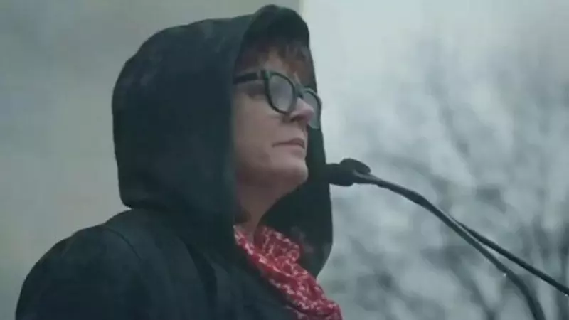 Susan Sarandon y su épico discurso bajo la lluvia en defensa del pueblo palestino