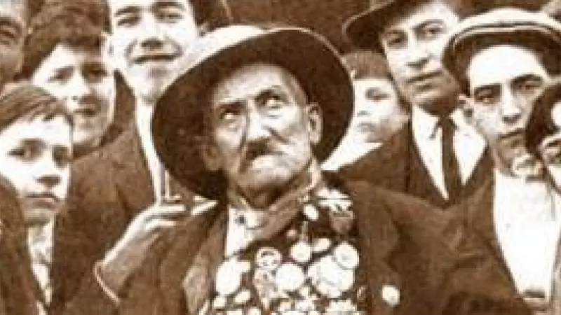 Baldomero el Cubero, conocido como el borracho Garibaldi.