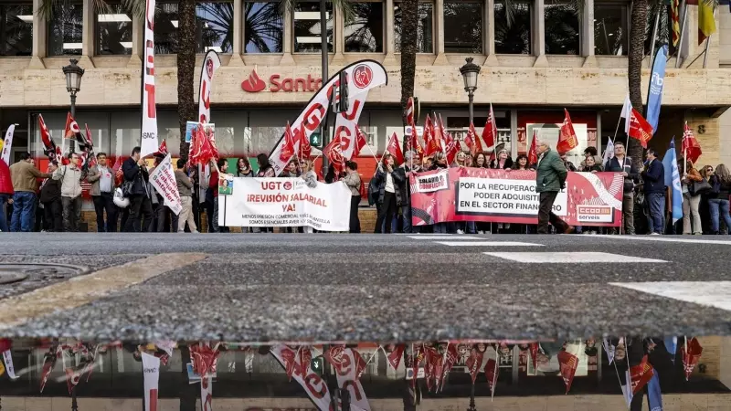 Huelga convocada por los sindicatos CCOO, UGT y FINE en el sector financiero, a 22 de marzo de 2024.