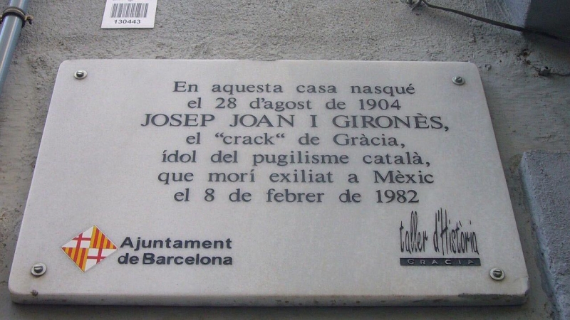 Placa conmemorativa en el número 29 de la calle Llibertat del barrio de Gràcia