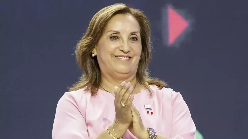 La presidenta de Perú, Dina Boluarte, durante una conferencia.