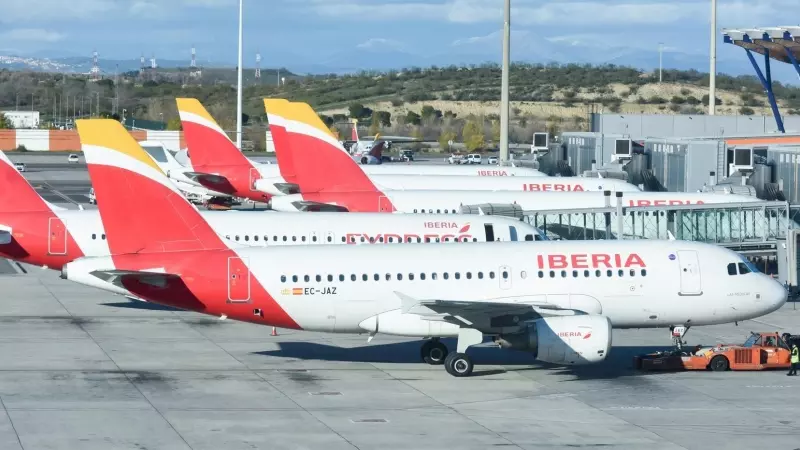 Aviones en las pistas en el aeropuerto Adolfo Suárez Madrid-Barajas, a 7 de enero de 2024, en Madrid (España).