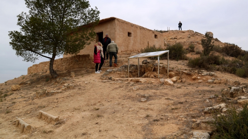 Habitatge reconstruit als poblats iber del jaciment de Sebes