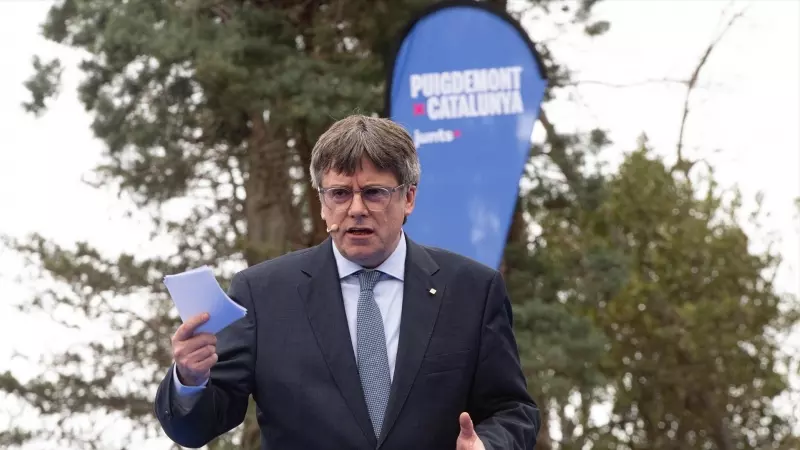 El expresident de la Generalitat, Carles Puigdemont, interviene durante un acto de Junts, a 6 de abril de 2024, en Elna, Francia.