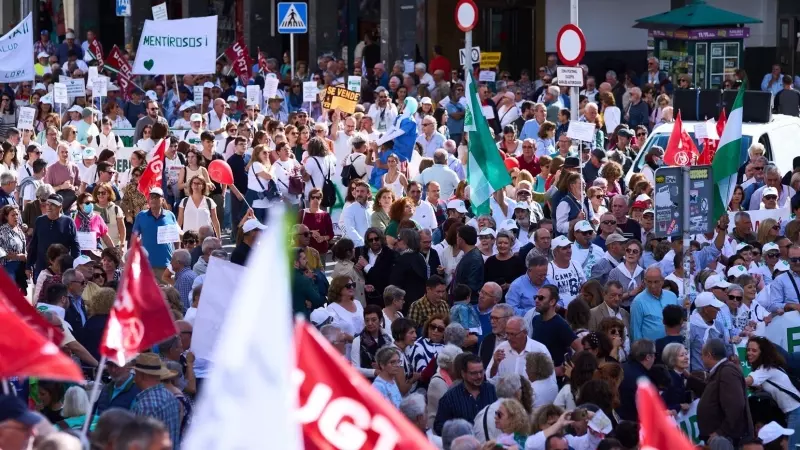 Manifestación de la Marea Blanca por la sanidad en Sevilla. Imagen de archivo.