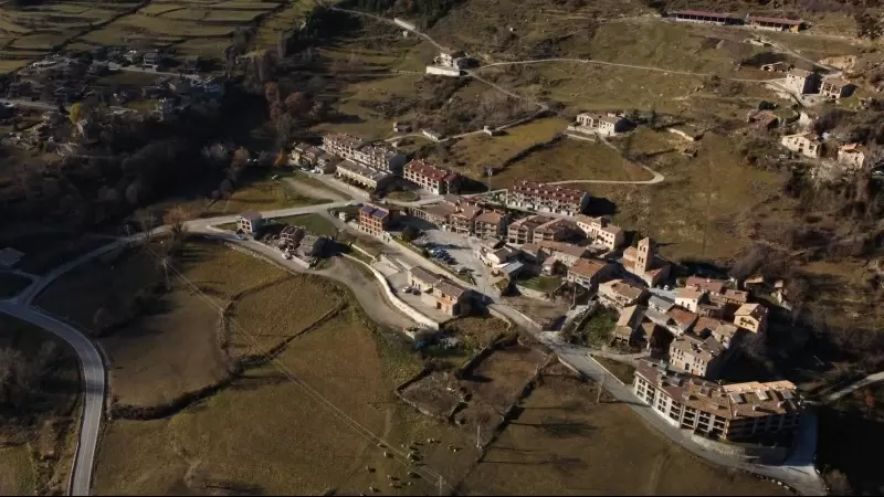 Saldes, al Berguedà, a vista de drone