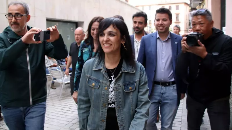 La líder d'Aliança Catalana, Sílvia Orriols, arriba a la seu del partit a Ripoll