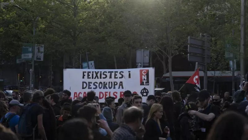 Una manifestación por la vivienda en Barcelona del  colectivo antifascista CSO La Ruïna, a 23 de mayo de 2023 (Archivo).