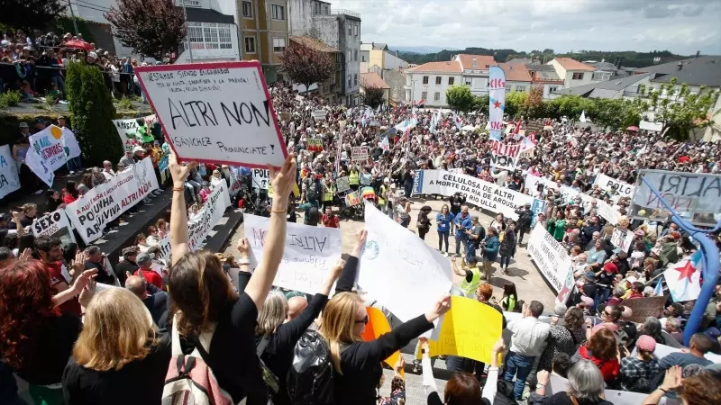 27/5/24 Imagen de la manifestación contra la celulosa de Altri el pasado domingo en Palas de Rei (Lugo)