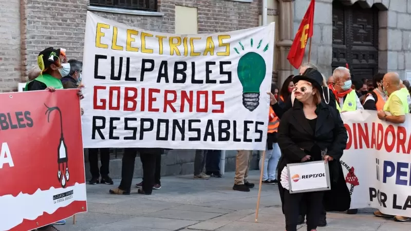 Una manifestación contra la pobreza energética en Madrid, a 28 de octubre de 2021 (Archivo).