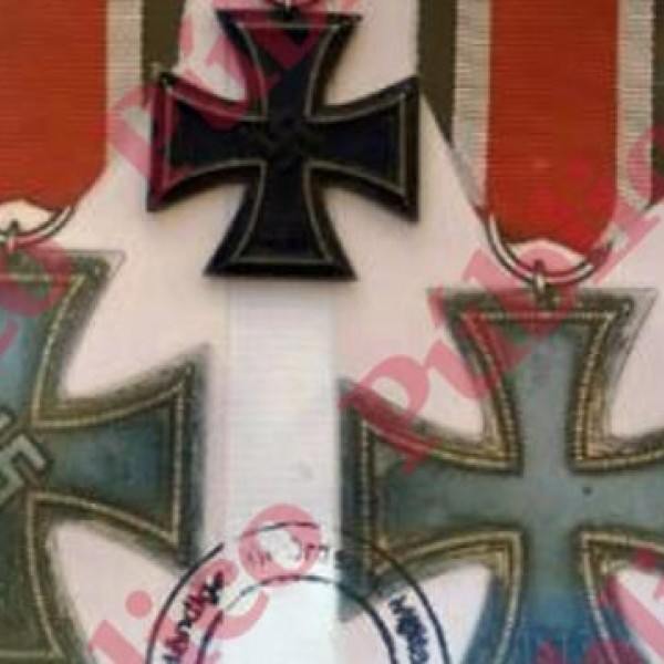 Certificado de autenticidad de la Cruz de Hierro nazi original adquirida por el Capitán Meroño.