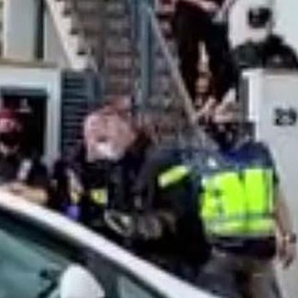 Momento de la detención de Álvaro Prendes en S'Agaró (Girona).